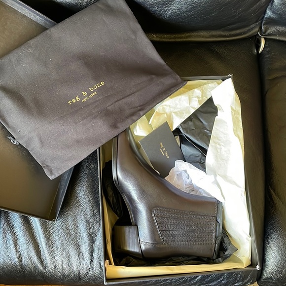 NWOT rag and bone black leather heels - Picture 3 of 8